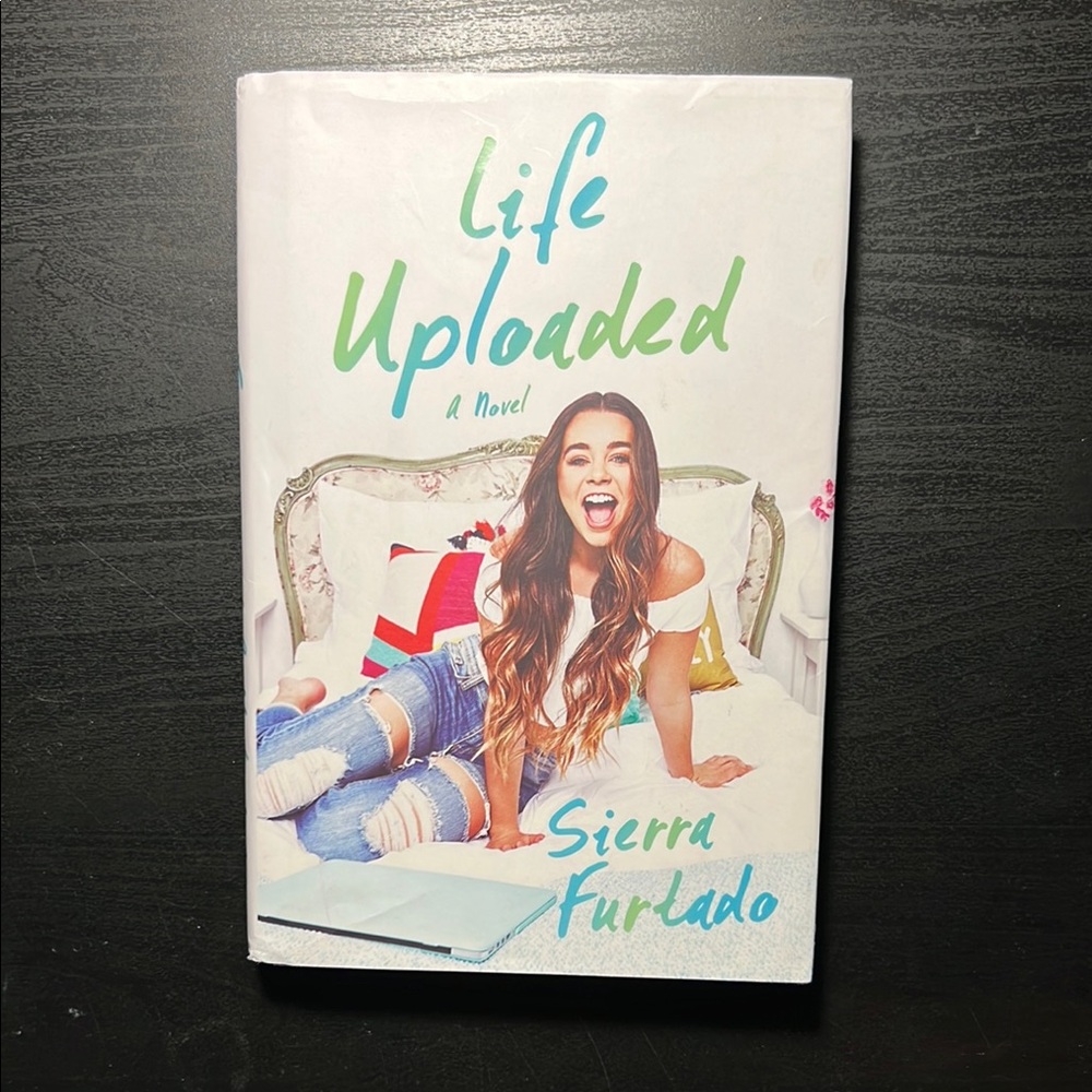 Life Uploaded by Sierra Furtado Book